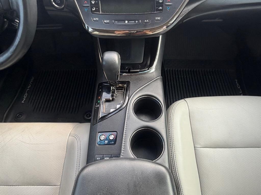 Toyota Avalon XLE 2017