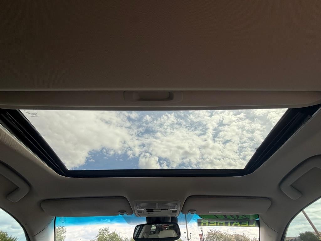 Toyota Avalon XLE 2017