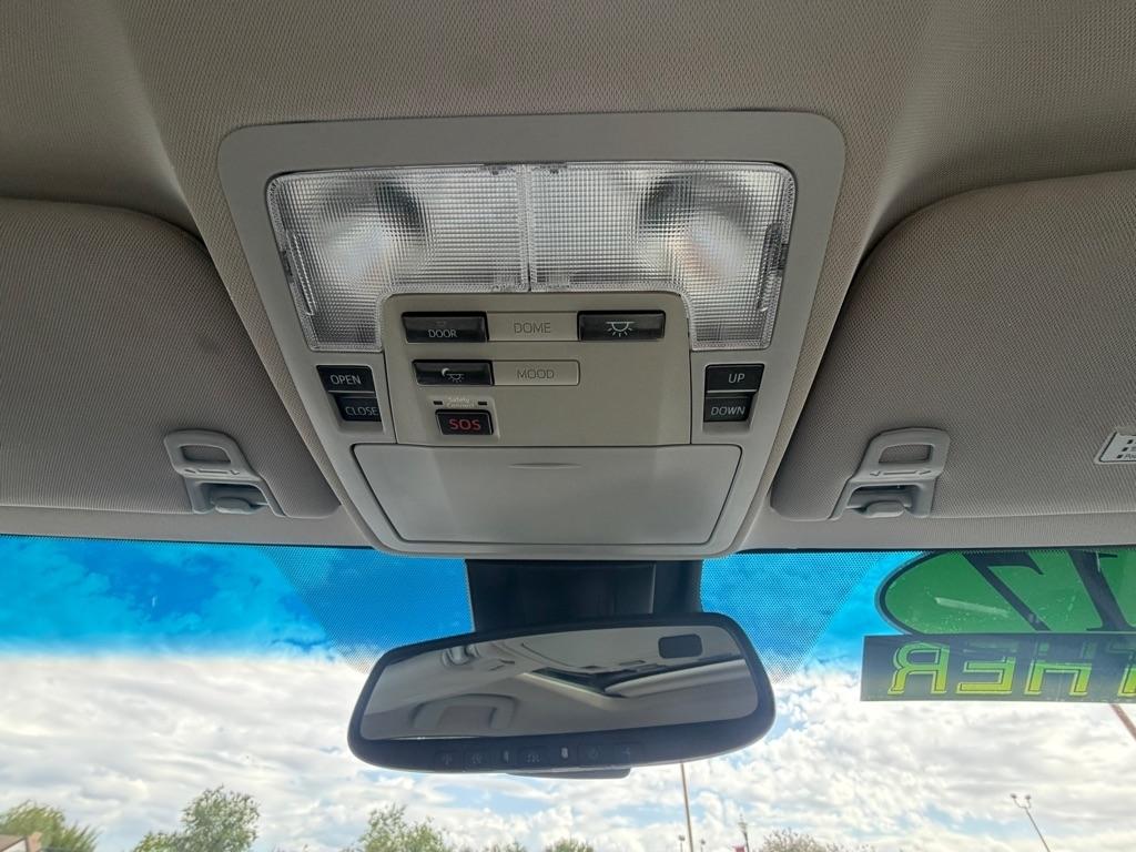Toyota Avalon XLE 2017
