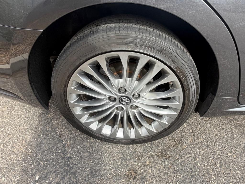 Toyota Avalon XLE 2017