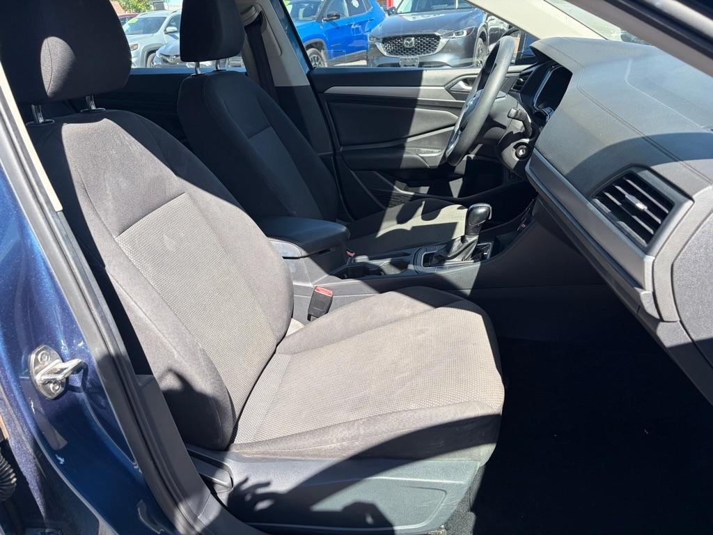 Volkswagen Jetta 1.4T S 8A 2021