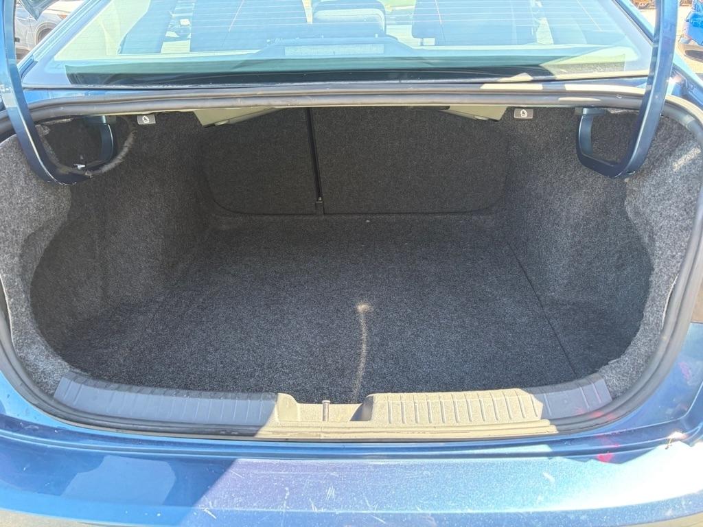 Volkswagen Jetta 1.4T S 8A 2021