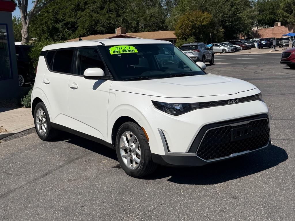 Kia Soul LX CVT 2023