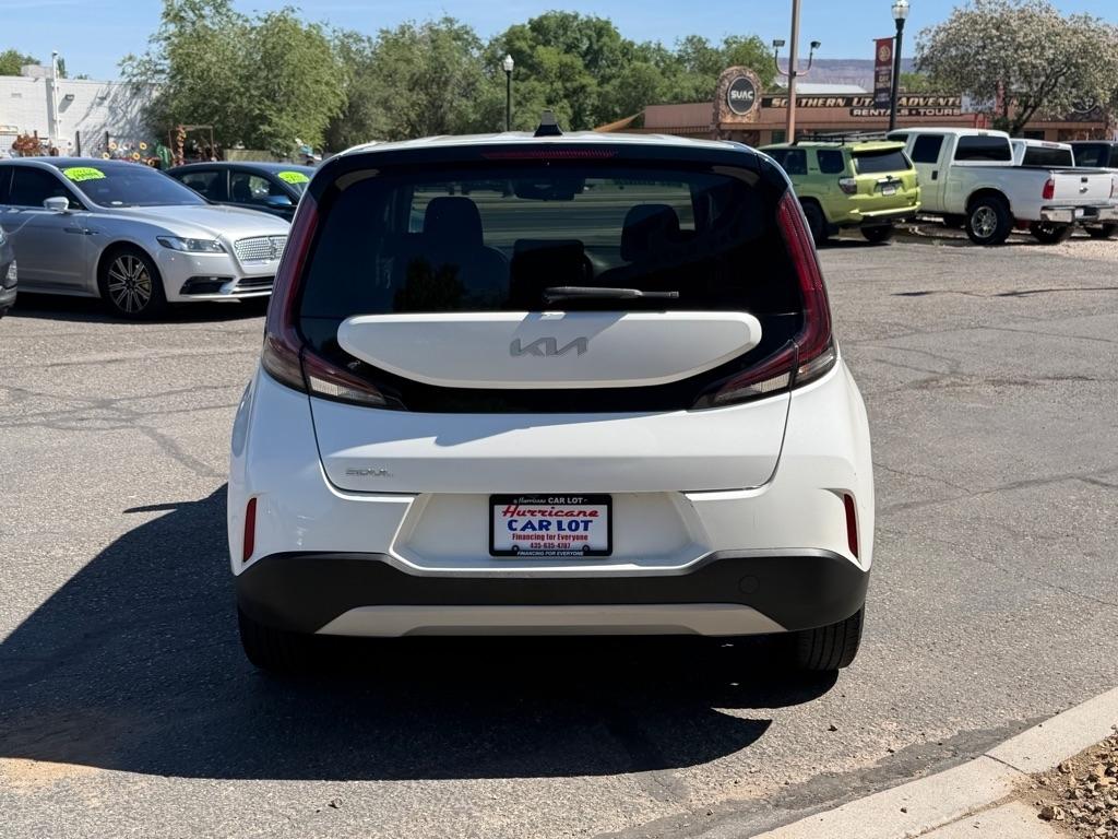 Kia Soul LX CVT 2023