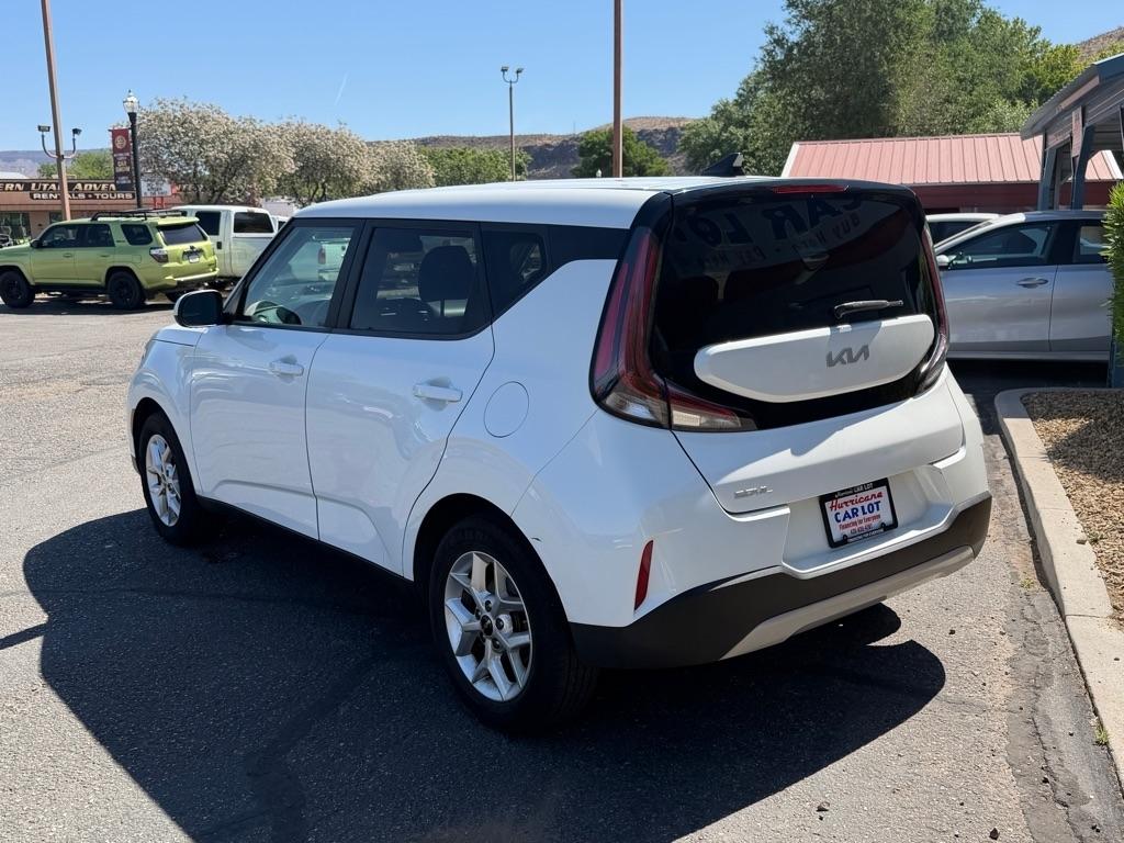 Kia Soul LX CVT 2023