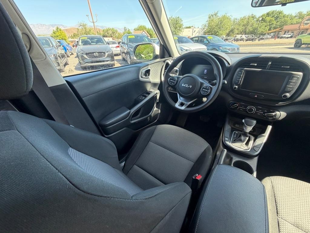 Kia Soul LX CVT 2023
