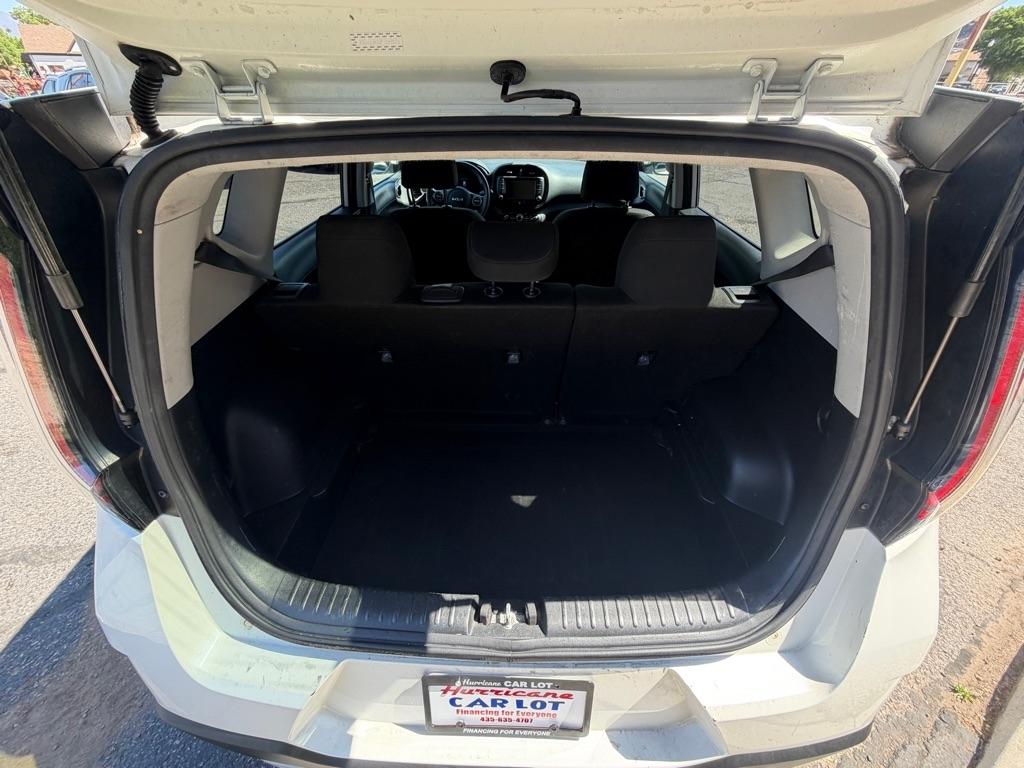 Kia Soul LX CVT 2023