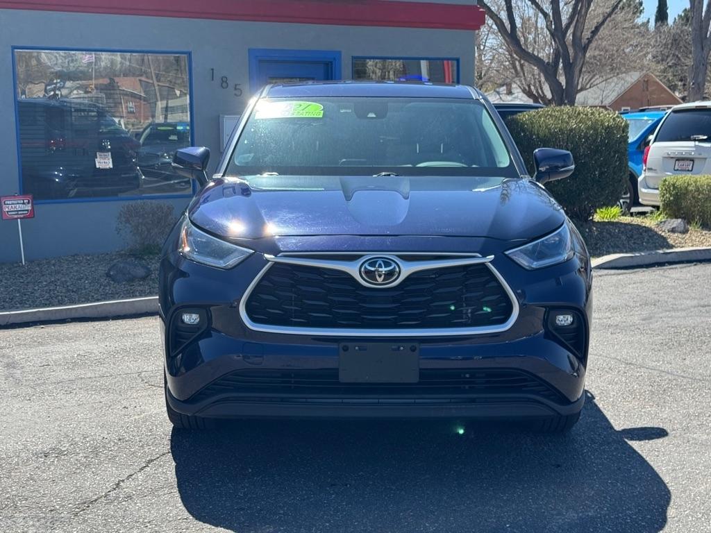 Toyota Highlander LE AWD V6 2021