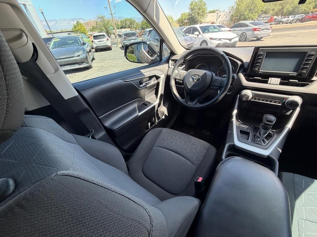 Toyota RAV4 XLE 2020