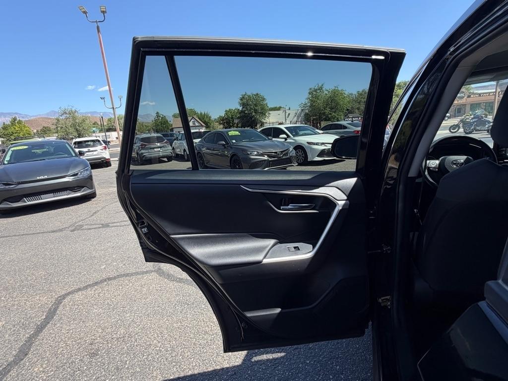 Toyota RAV4 XLE 2020