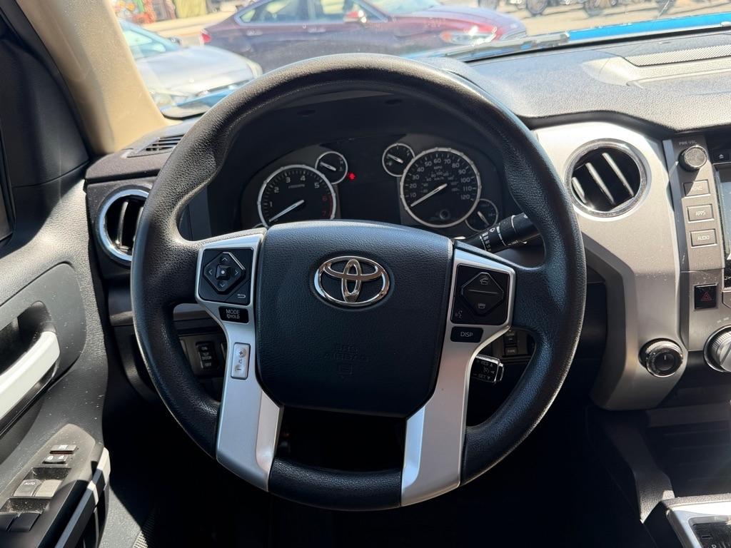 Toyota Tundra SR5 5.7L V8 FFV CrewMax 4WD 2017
