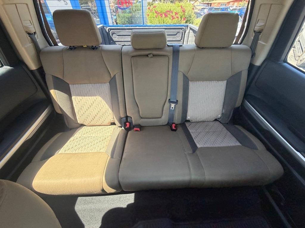 Toyota Tundra SR5 5.7L V8 FFV CrewMax 4WD 2017