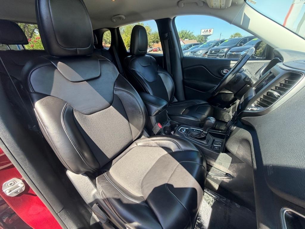 Jeep Cherokee Latitude Plus FWD 2019
