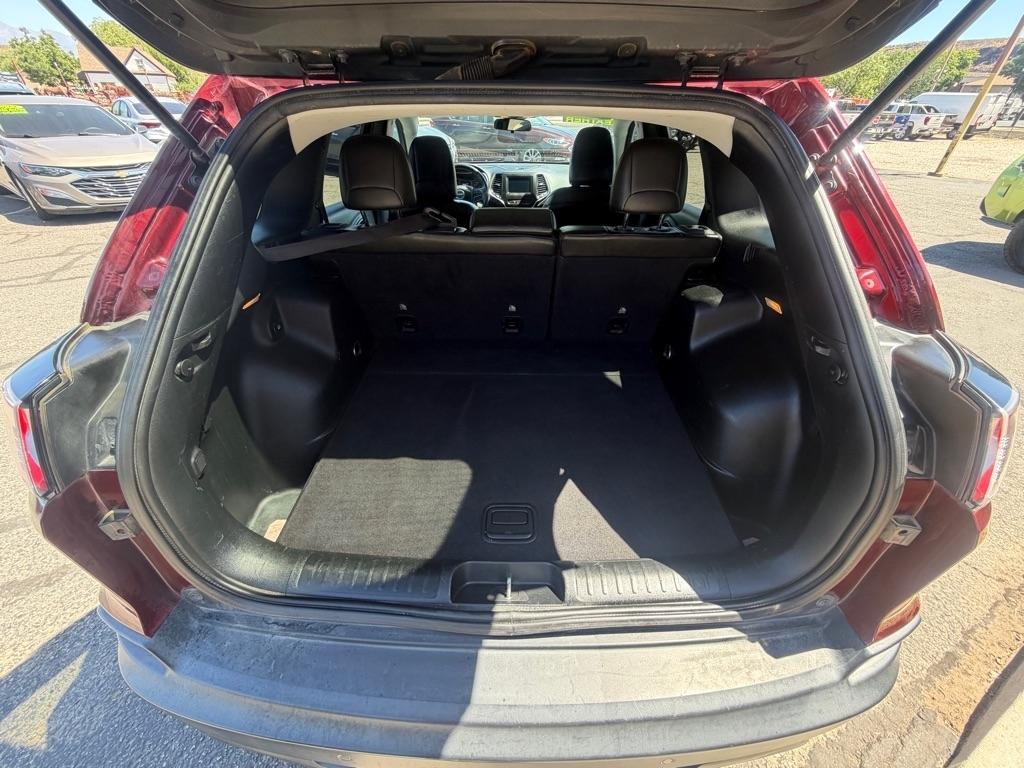 Jeep Cherokee Latitude Plus FWD 2019