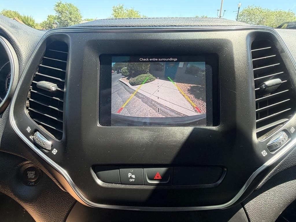 Jeep Cherokee Latitude Plus FWD 2019