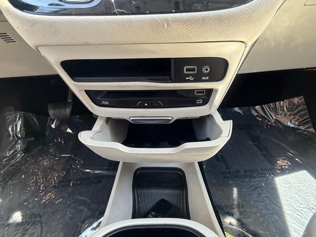 Chrysler Pacifica Limited 2017