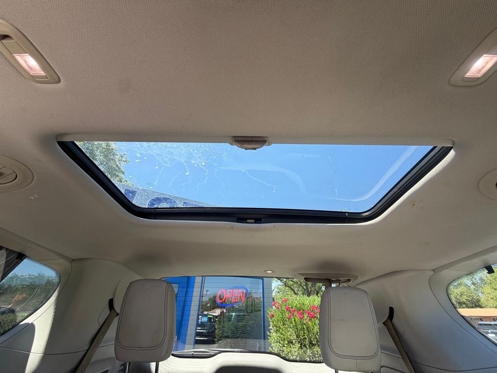 Chrysler Pacifica Limited 2017