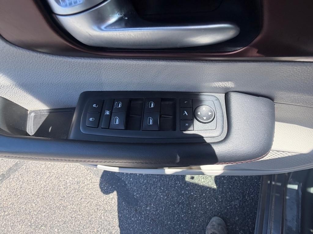 Chrysler Pacifica Limited 2017
