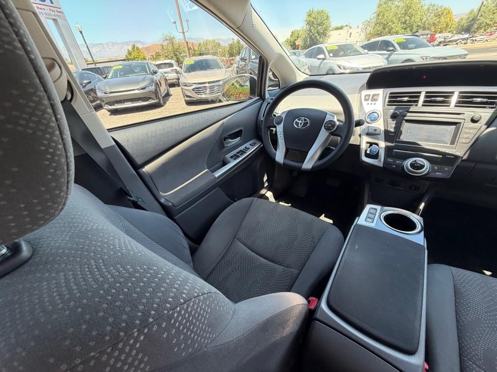 Toyota Prius V Three 2014