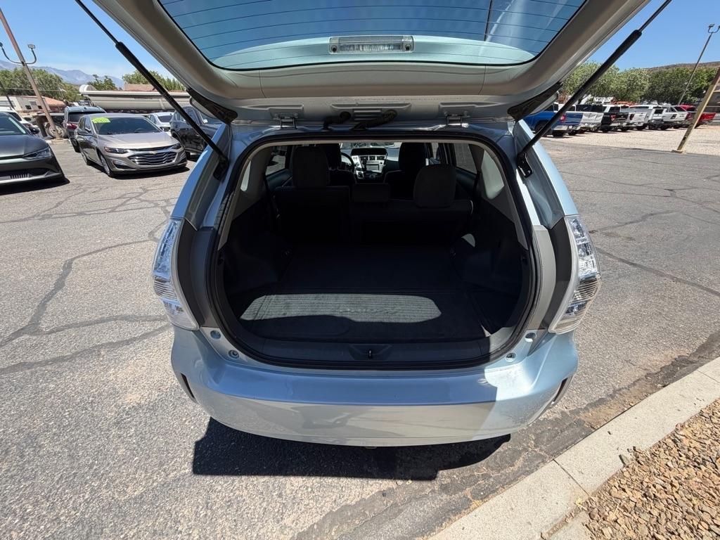 Toyota Prius V Three 2014