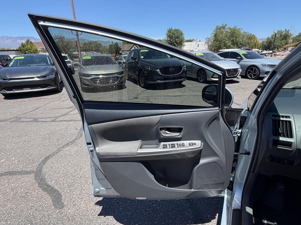 Toyota Prius V Three 2014