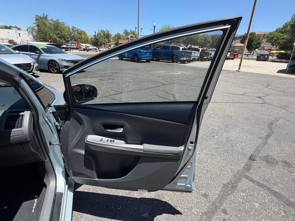 Toyota Prius V Three 2014
