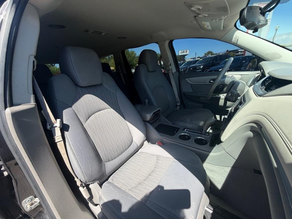 Chevrolet Traverse LS FWD w/PDC 2015