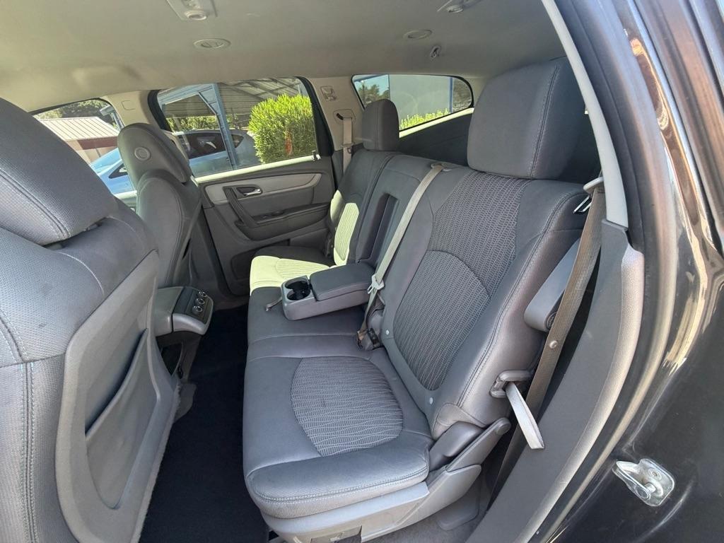 Chevrolet Traverse LS FWD w/PDC 2015
