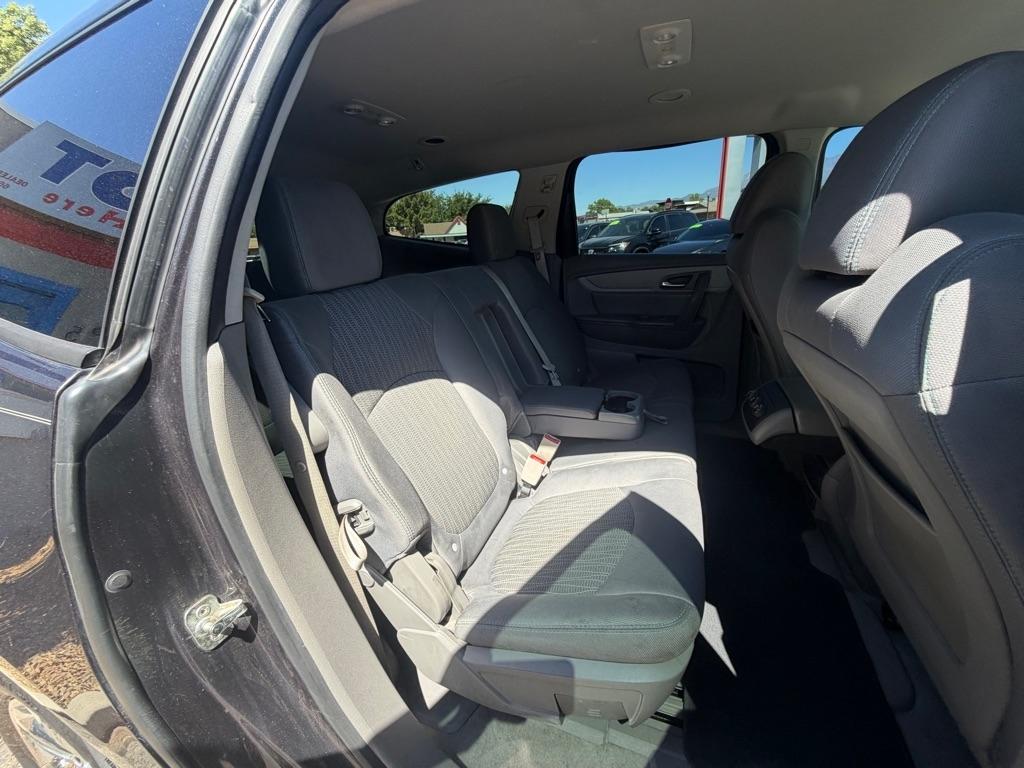 Chevrolet Traverse LS FWD w/PDC 2015