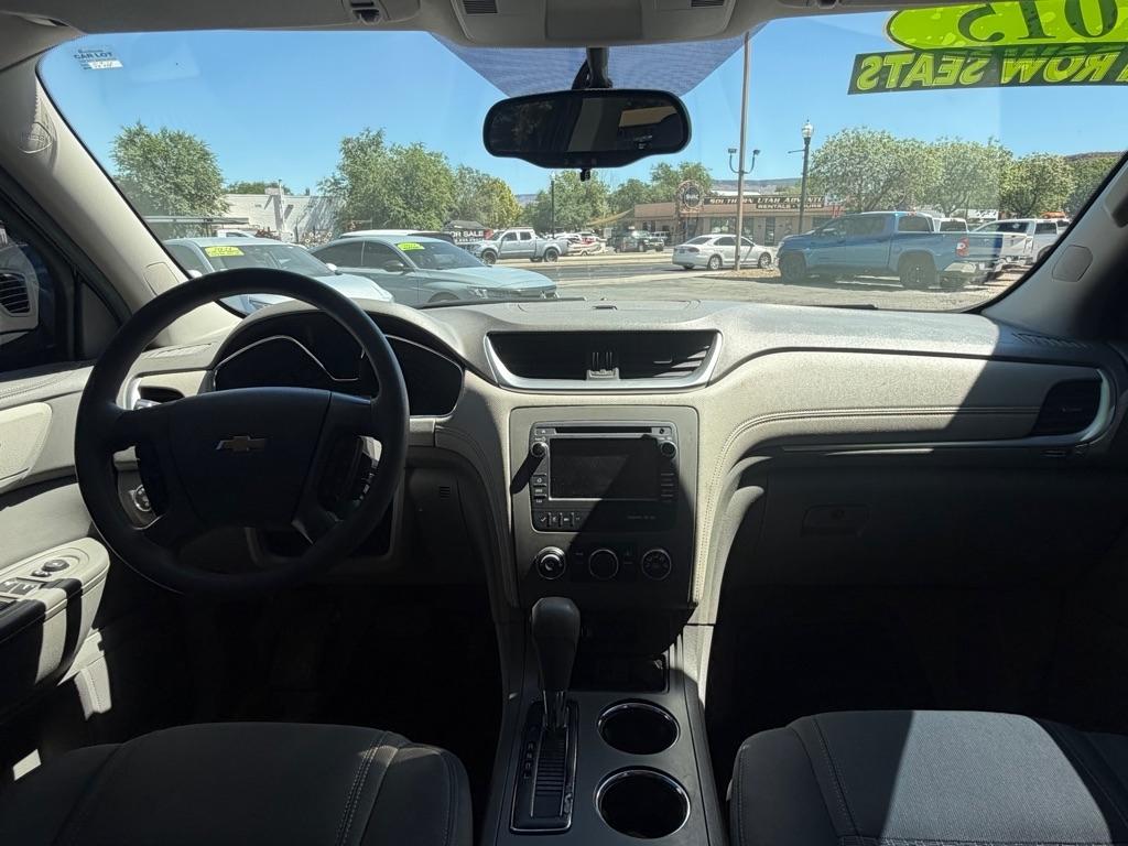 Chevrolet Traverse LS FWD w/PDC 2015