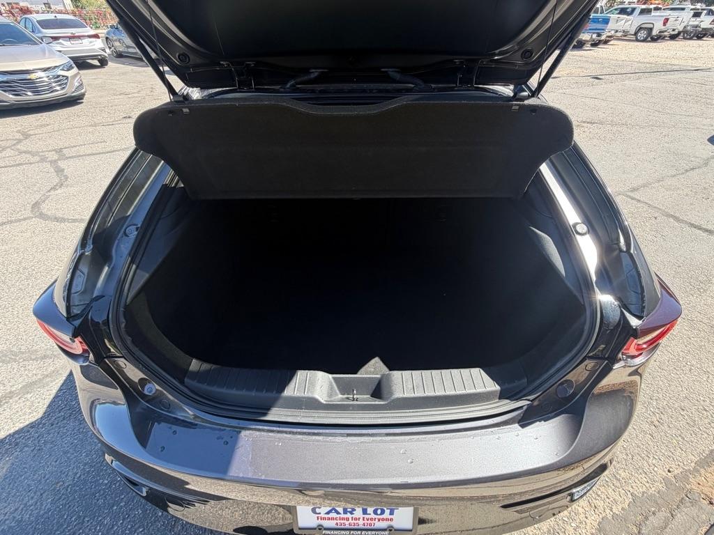 Mazda MAZDA3 Preferred Hatchback 2023