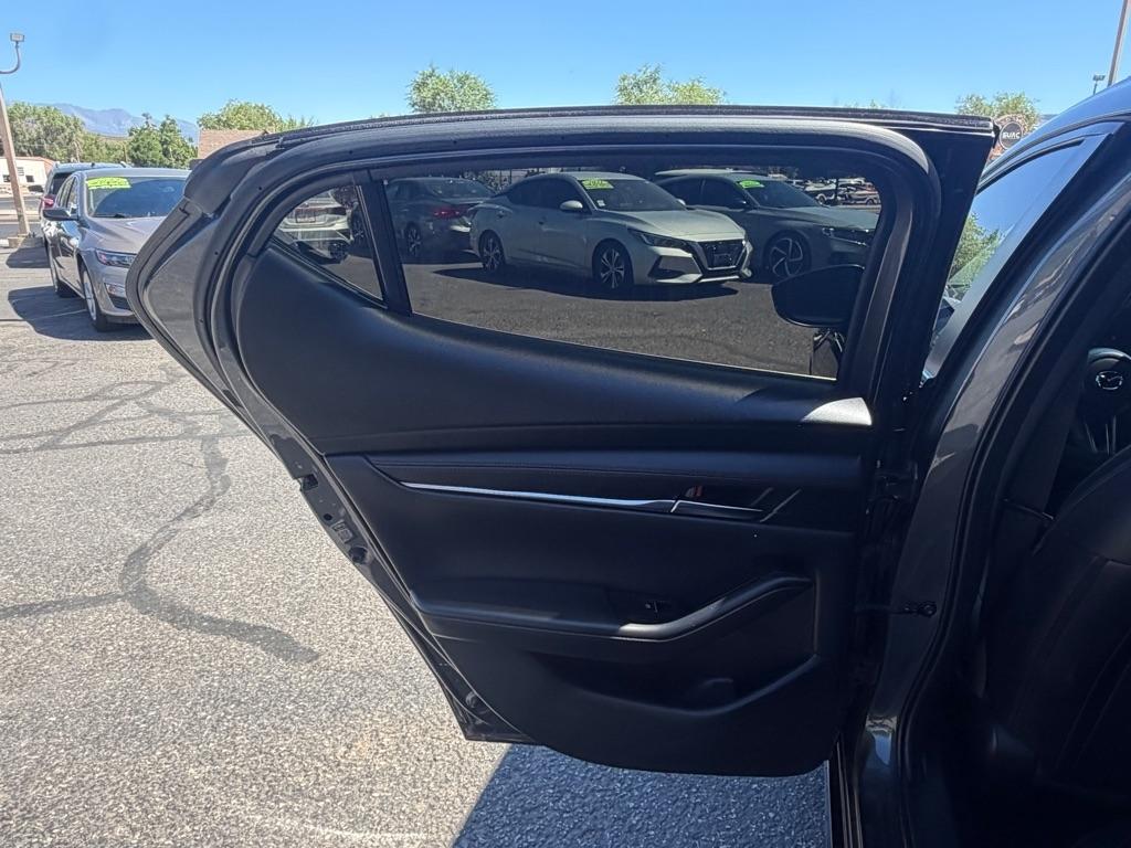 Mazda MAZDA3 Preferred Hatchback 2023
