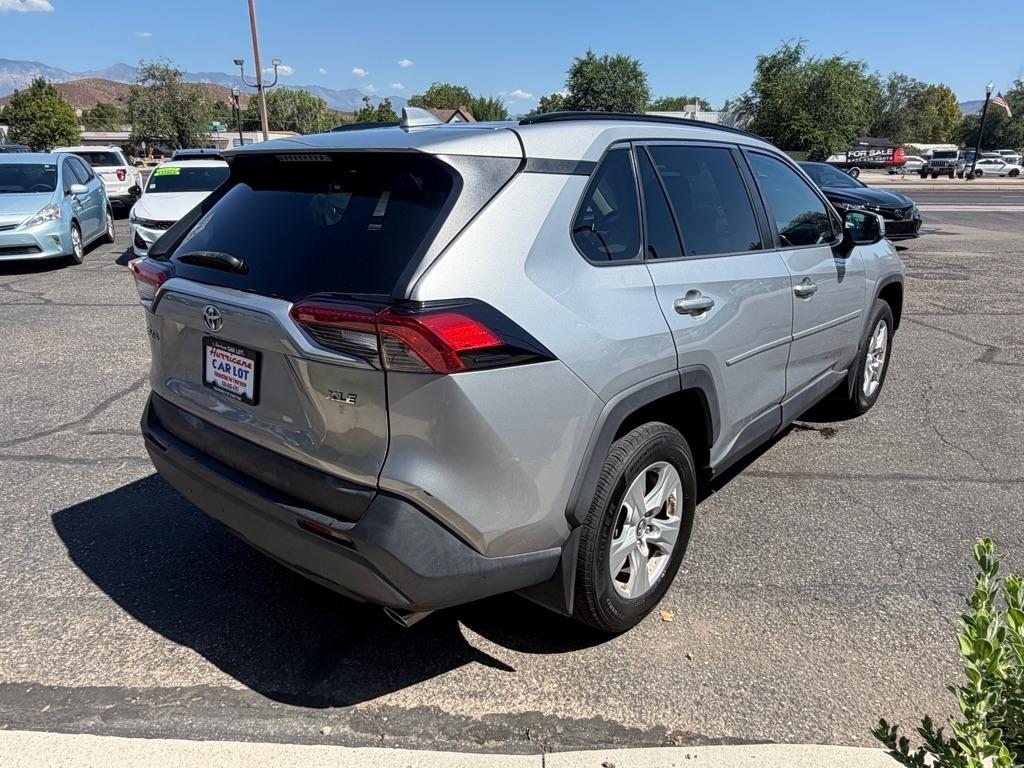 Toyota RAV4 XLE 2019