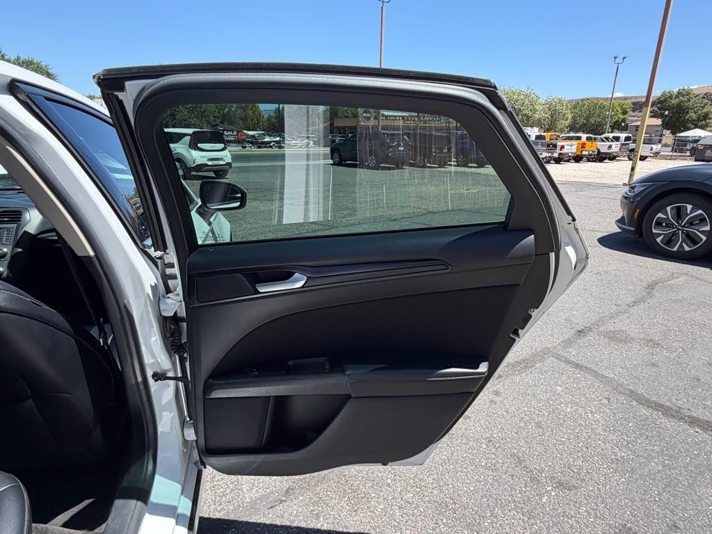 Ford Fusion Hybrid SE 2018