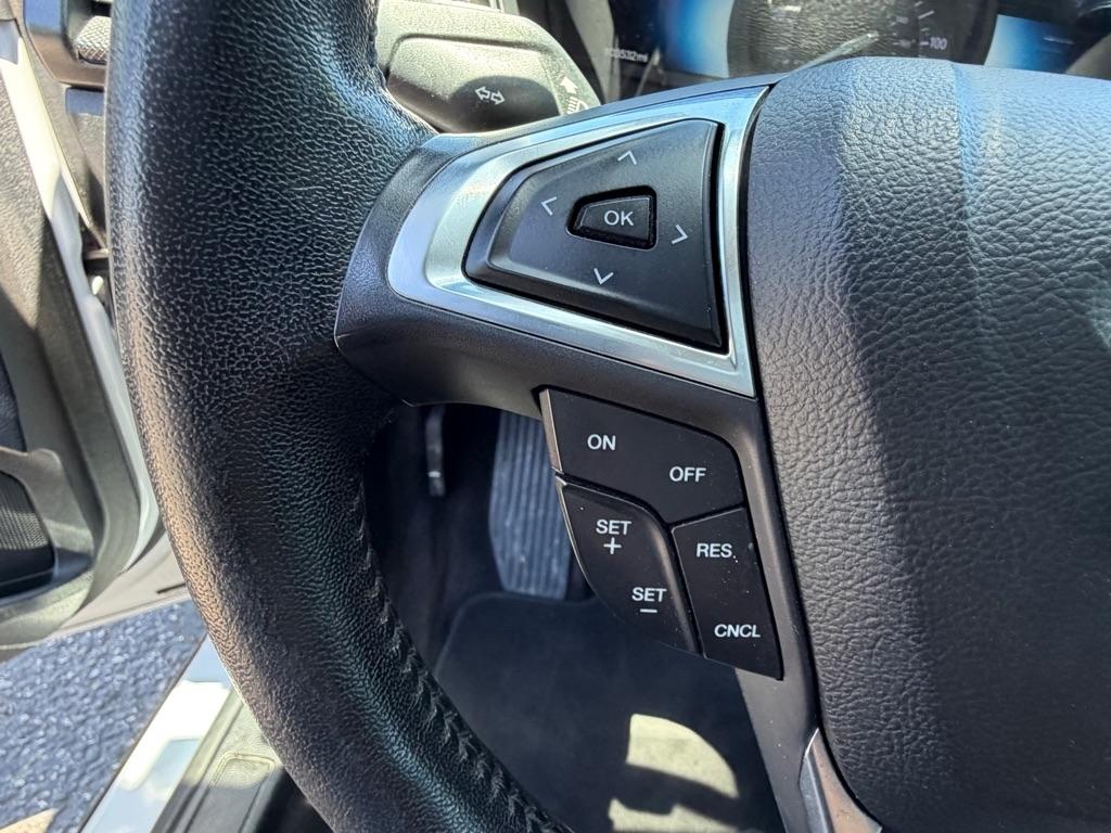 Ford Fusion Hybrid SE 2018