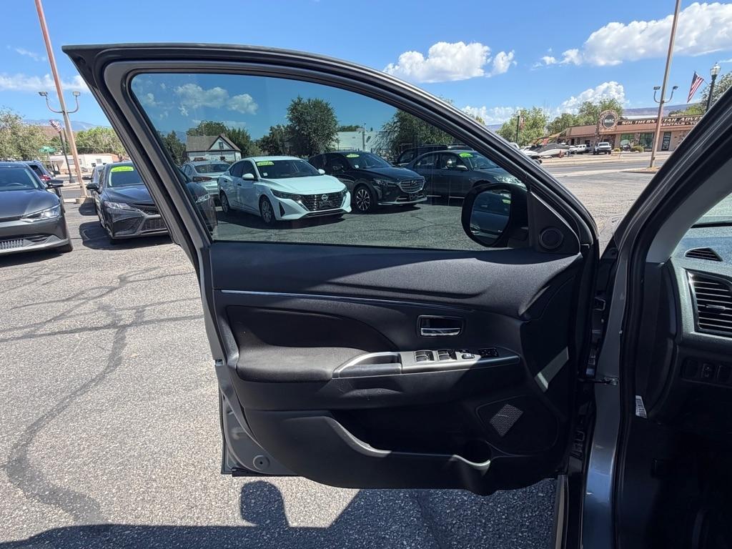 Mitsubishi Outlander Sport 2.0 ES AWD 2021