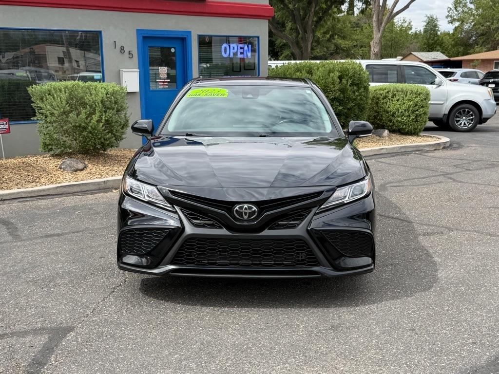 Toyota Camry SE 2023