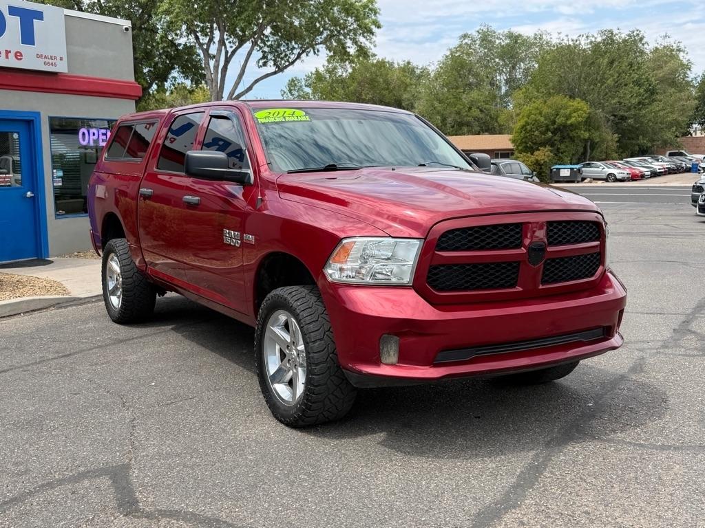 RAM 1500 Tradesman Crew Cab SWB 4WD 2014
