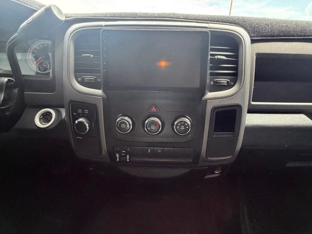 RAM 1500 Tradesman Crew Cab SWB 4WD 2014