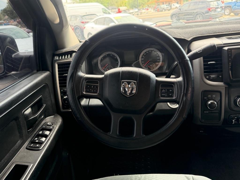 RAM 1500 Tradesman Crew Cab SWB 4WD 2014
