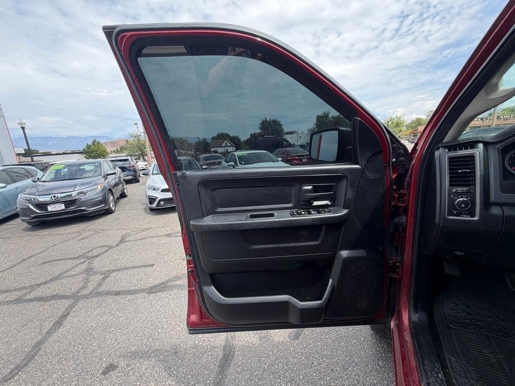 RAM 1500 Tradesman Crew Cab SWB 4WD 2014