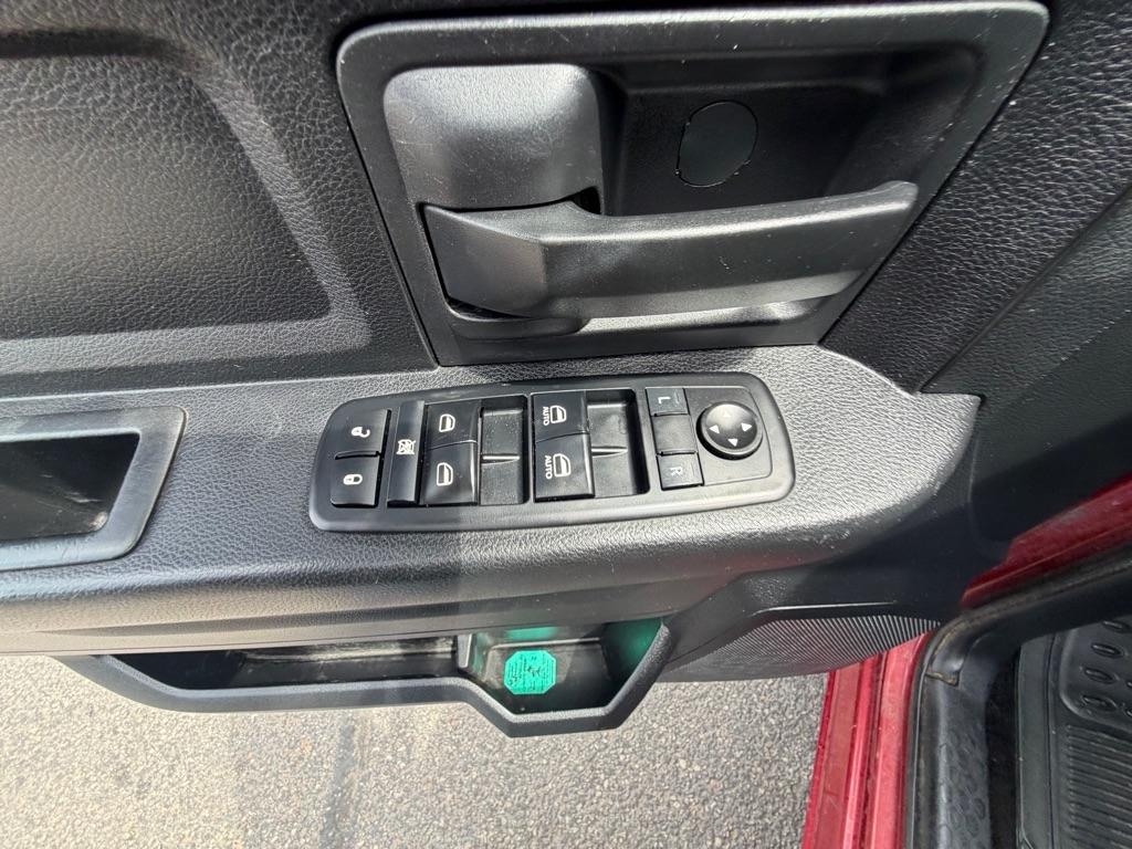 RAM 1500 Tradesman Crew Cab SWB 4WD 2014