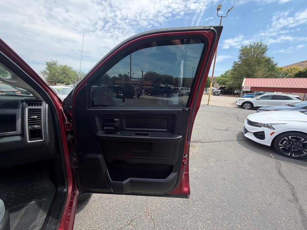 RAM 1500 Tradesman Crew Cab SWB 4WD 2014