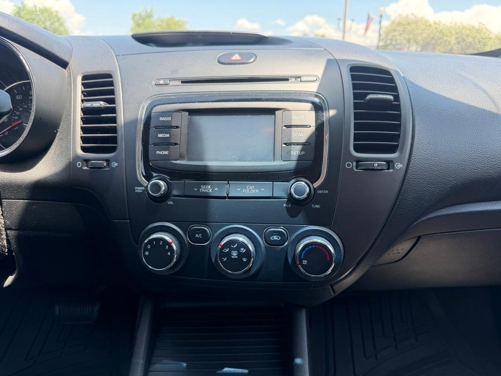 Kia Forte LX 6A 2017