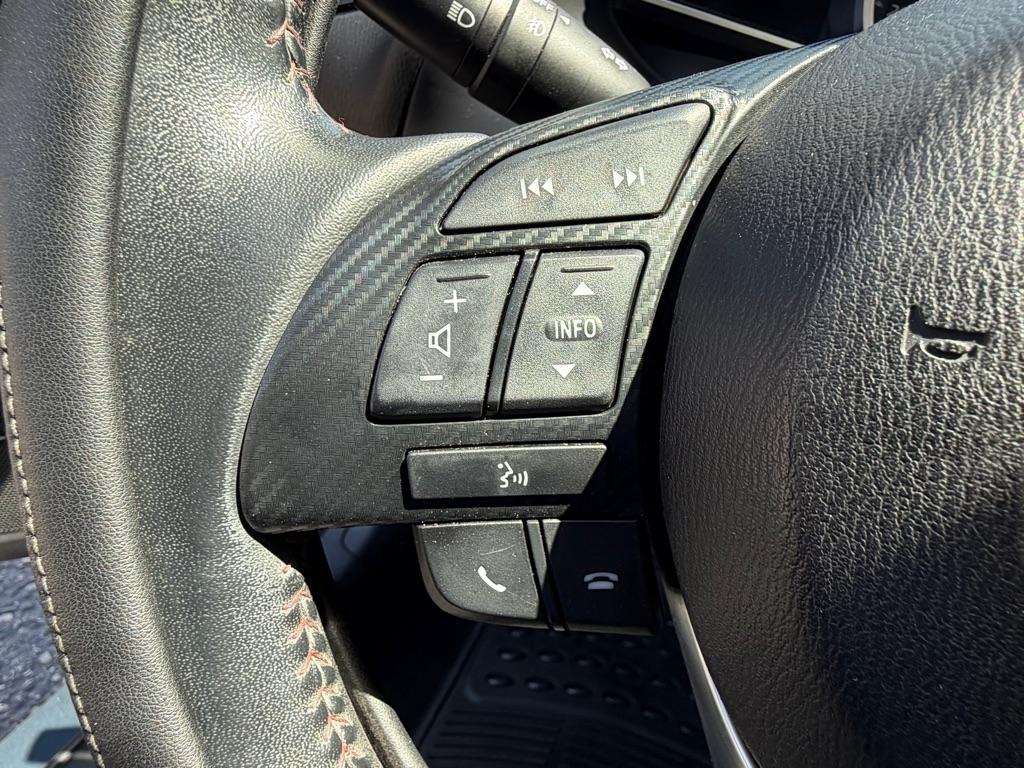 Mazda MAZDA3 I Grand Touring AT 4-Door 2015