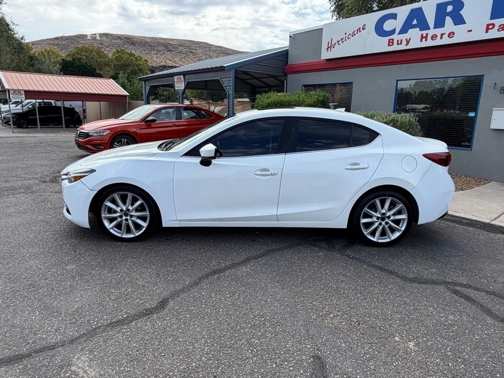 Mazda MAZDA3 s Grand Touring AT 4-Door 2017