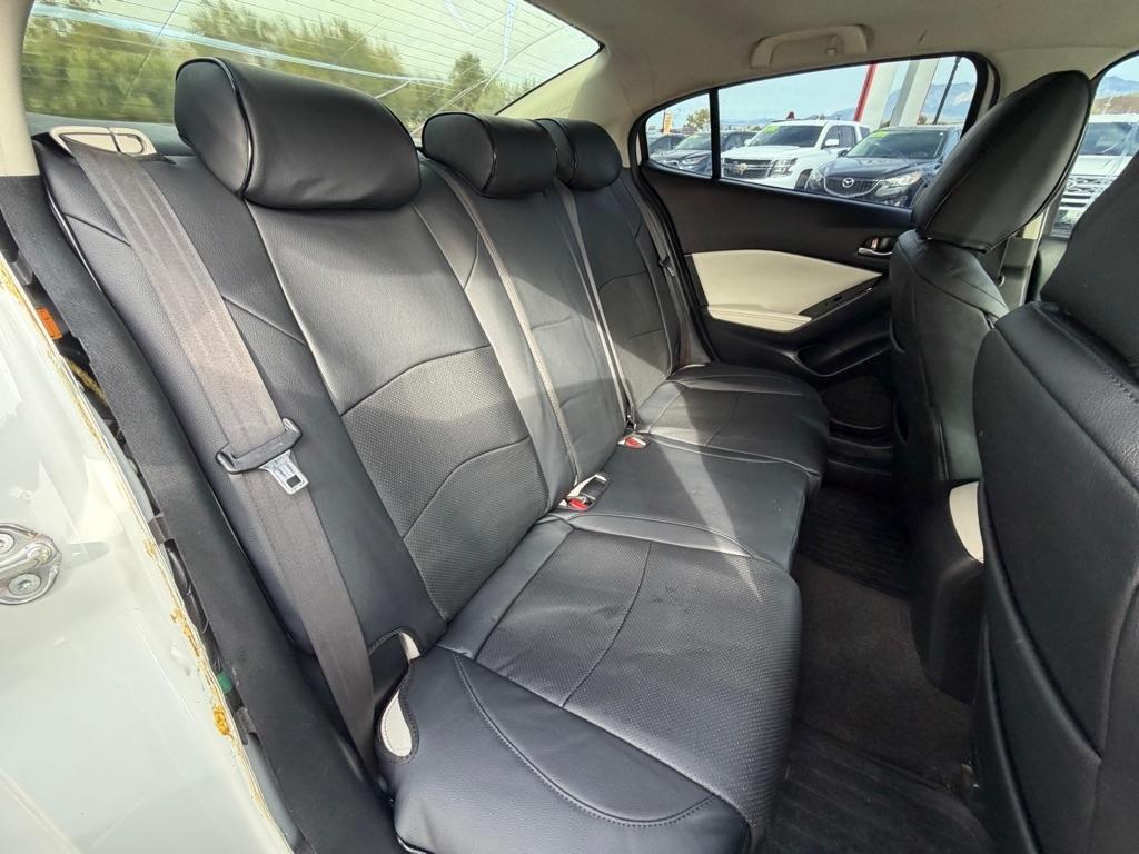 Mazda MAZDA3 s Grand Touring AT 4-Door 2017