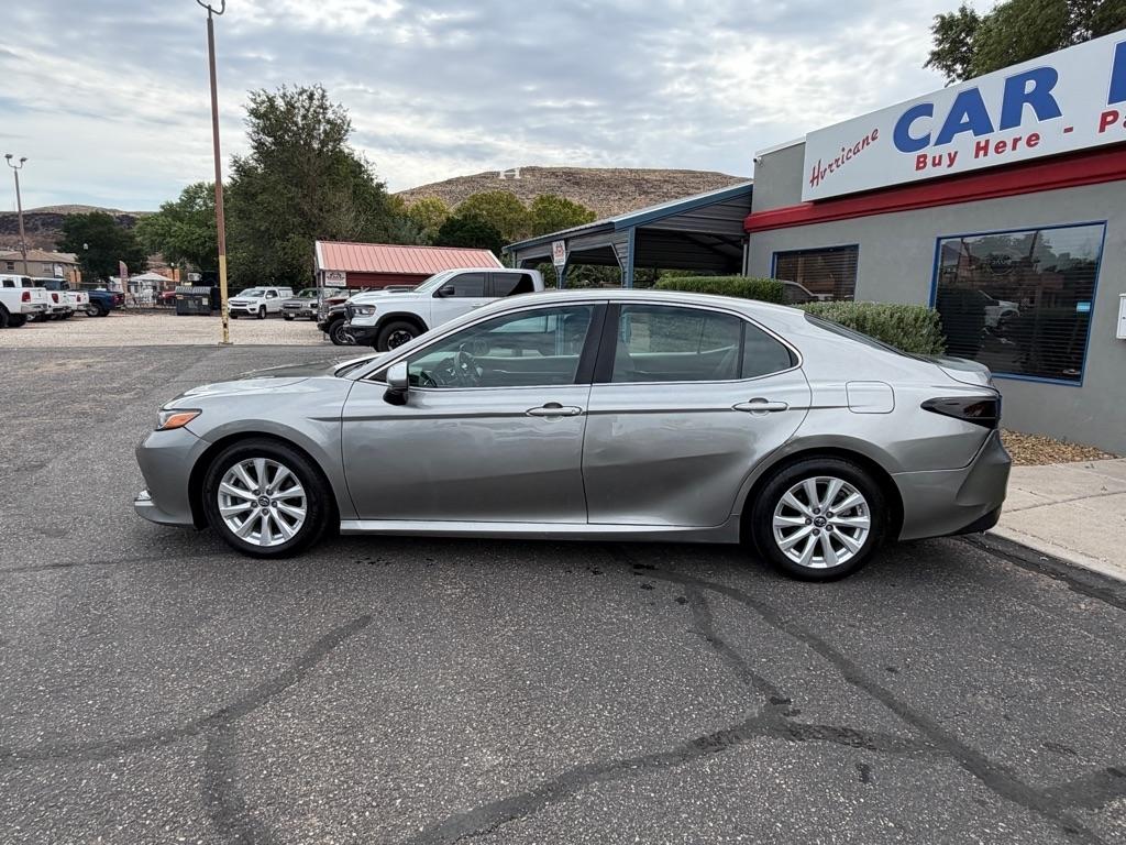 Toyota Camry  2018