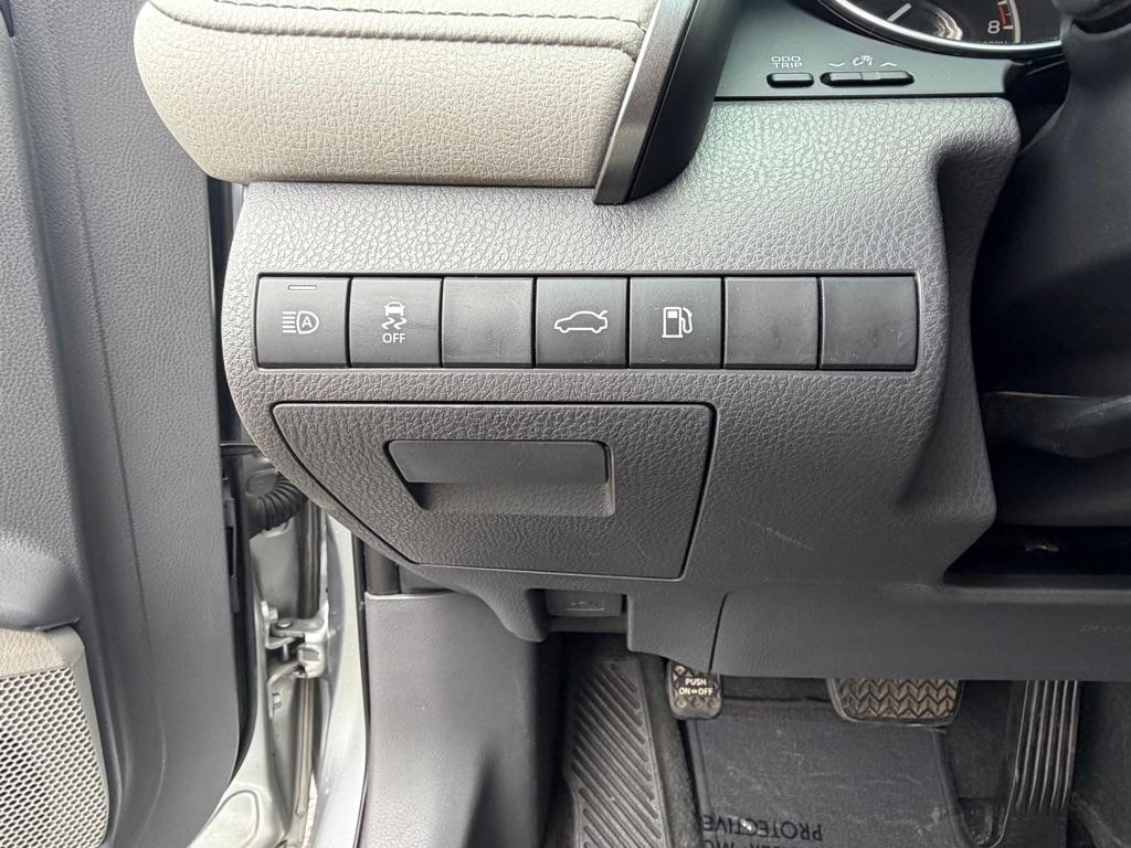 Toyota Camry  2018