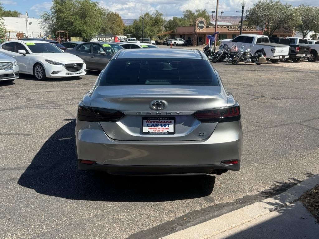 Toyota Camry 4dr Sedan LE 2018
